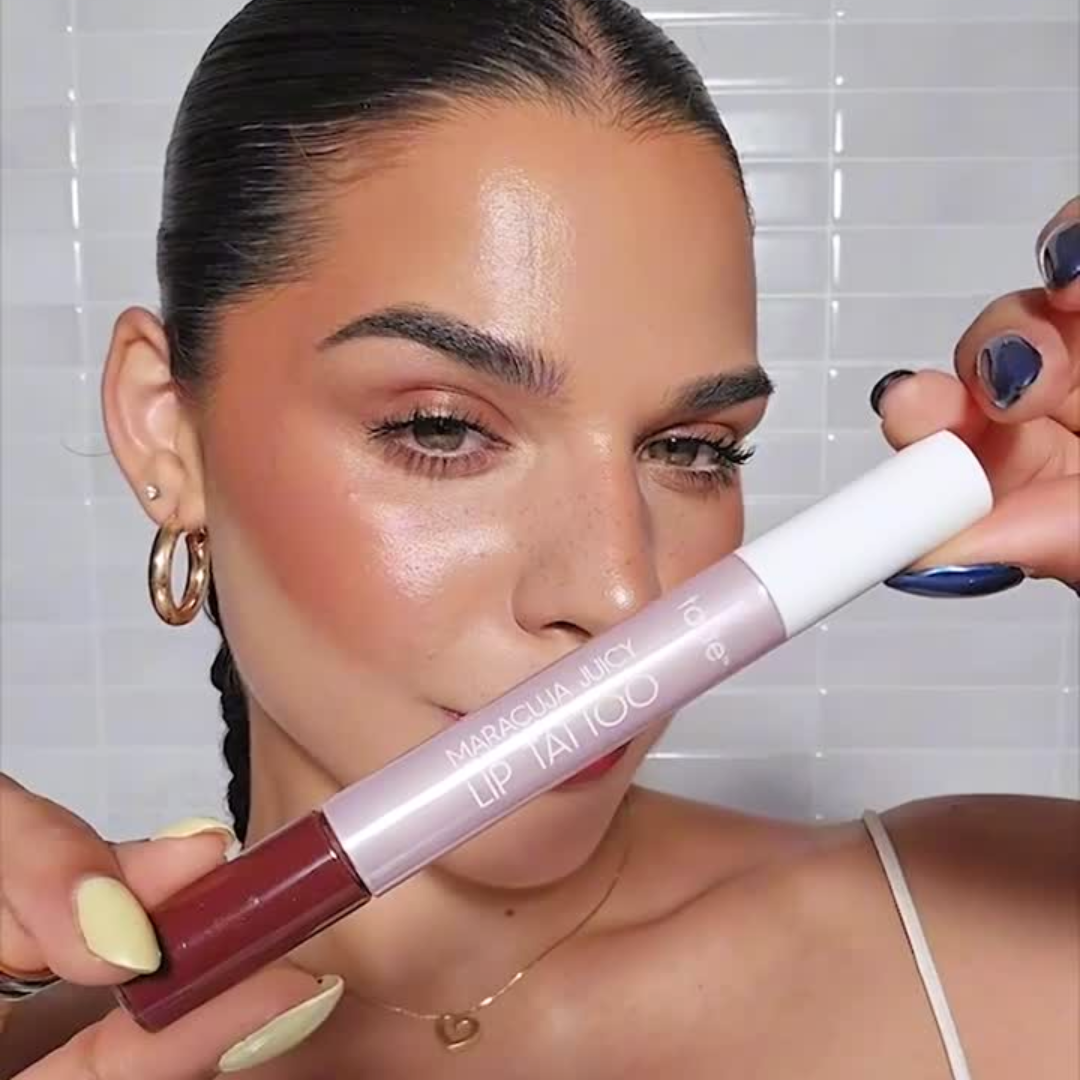 Tarte 3 in 1 juicy lip tattoo (Liner, Stain and gloss) Waterproof, hydrating and long-lasting